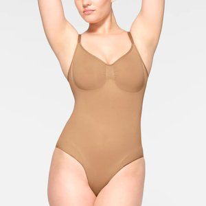 SKIMS Seamless Sculpt Brief Bodysuit in Ochre (Size L/XL)